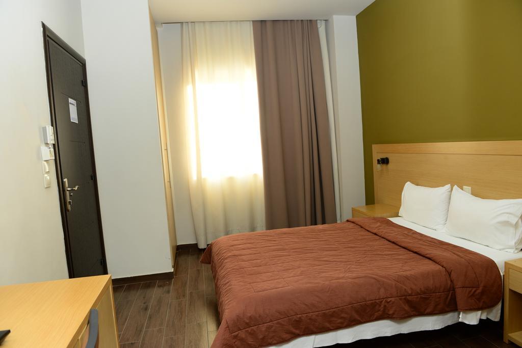 Ionion Hotel คิปปาริสเซีย ภายนอก รูปภาพ