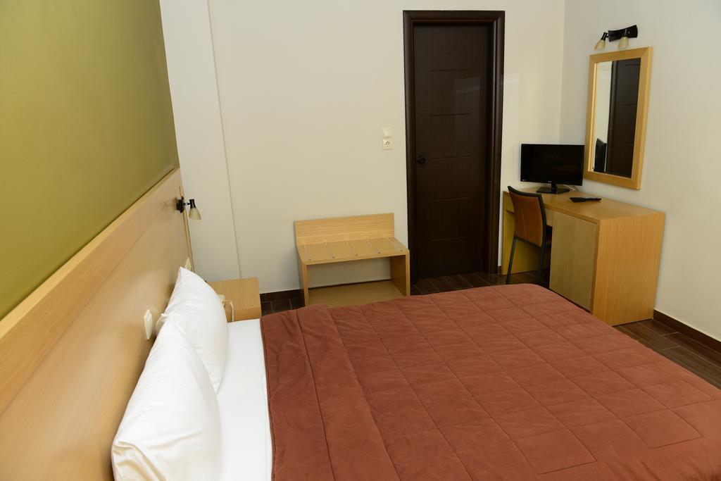 Ionion Hotel คิปปาริสเซีย ภายนอก รูปภาพ