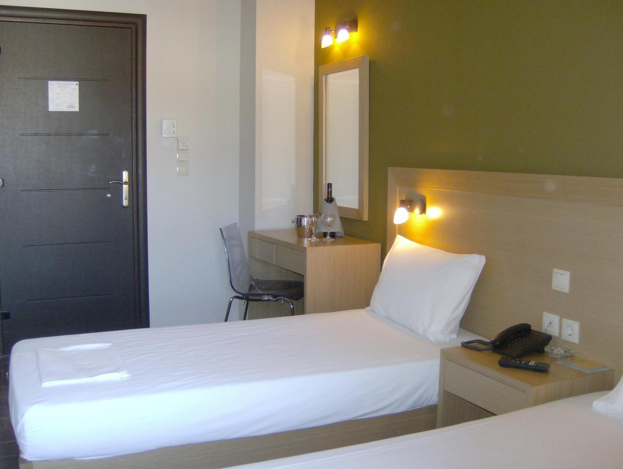 Ionion Hotel คิปปาริสเซีย ภายนอก รูปภาพ